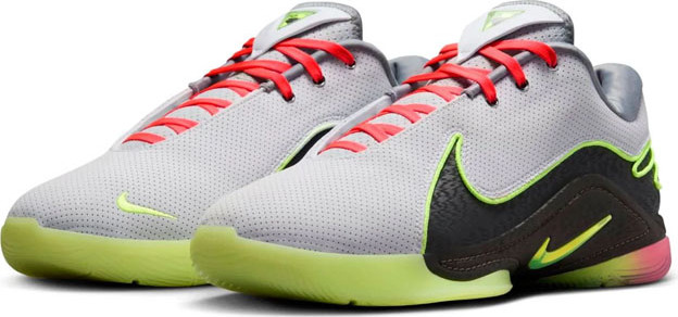 נעלי כדורסל Nike לגברים דגם LeBron 22