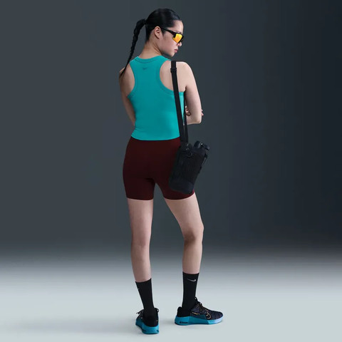 Nike One Fitted FN2806-345 ביגוד גופיות