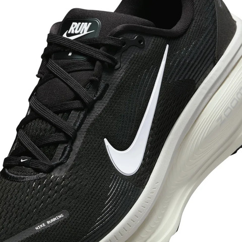Nike Vomero 18 HM6803-007 נעלי ריצה