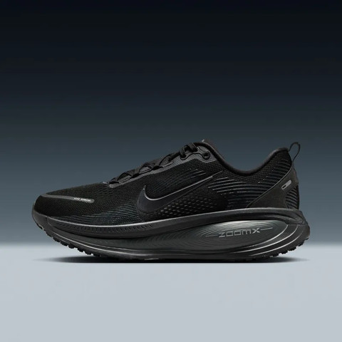 נעלי ריצה Nike לגברים Vomero 18