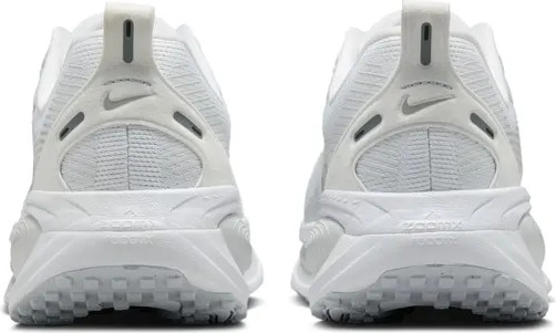 Nike Vomero 18 HM6804-104 נעלי ריצה