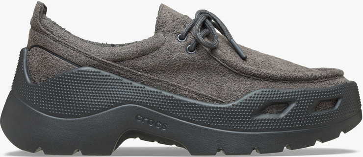 Crocs Gallery Shoe - נעלי קרוקס לגברים בצבע שחור חול