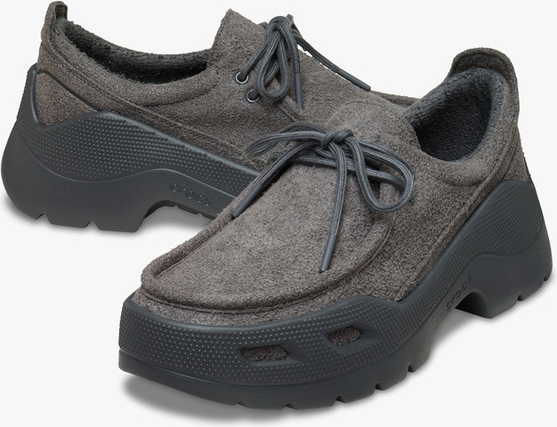 Crocs Gallery Shoe - נעלי קרוקס לגברים בצבע שחור חול