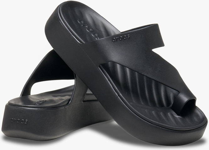 Crocs Getaway Platform Toe Loop - כפכפי אצבע פלטפורמה קרוקס לנשים בצבע שחור