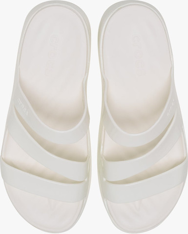 Crocs Getaway Patent Strappy -  כפכפי קרוקס לנשים בצבע לבן גיר