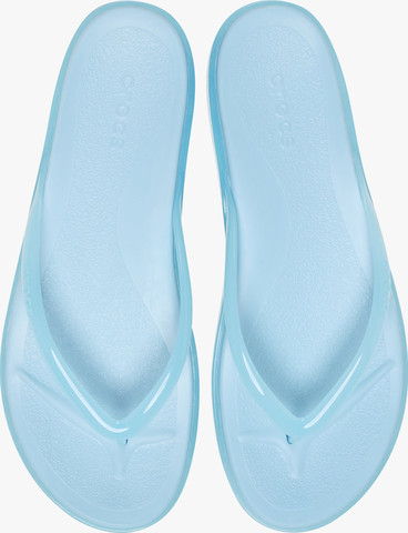 Crocs Miami Round Toe Jelly - כפכפי אצבע מיאמי קרוקס לנשים בצבע כחול שמיים ג'לי