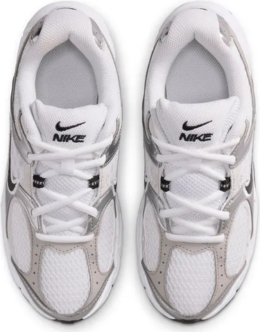 Nike V5 RNR HQ6411-100 נעלי אופנה