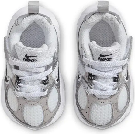 Nike V5 RNR HQ6413-100 נעלי אופנה