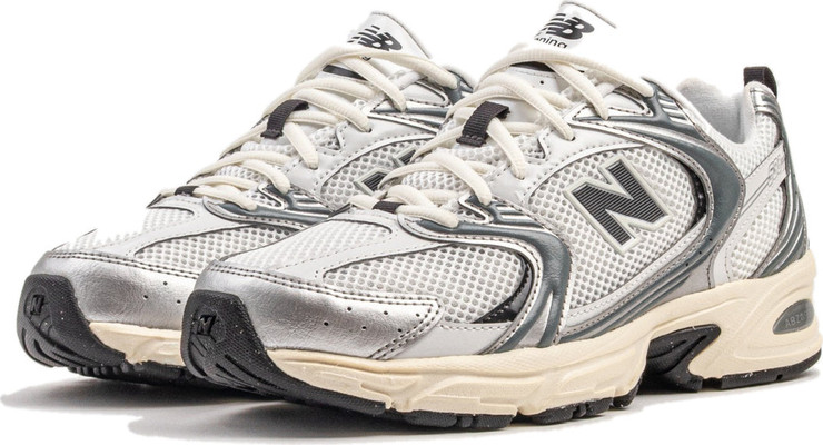 סניקרס  Unisex 530 Silver Metallic - לנשים