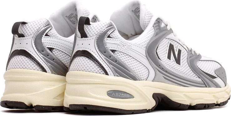סניקרס  Unisex 530 Silver Metallic - לנשים