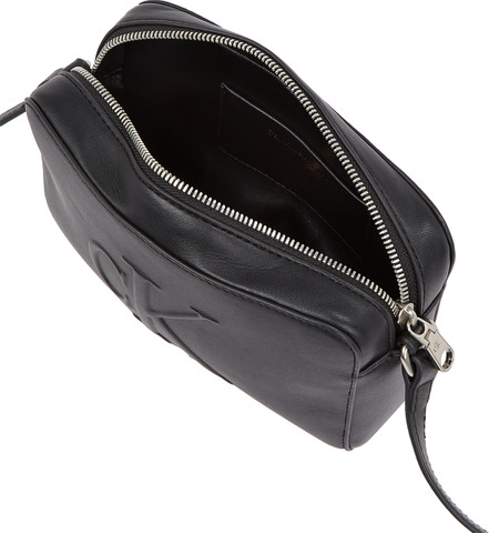 תיק צד דמוי עור לאישה מבית Calvin Klein  דגם LV04K3036G-UB1