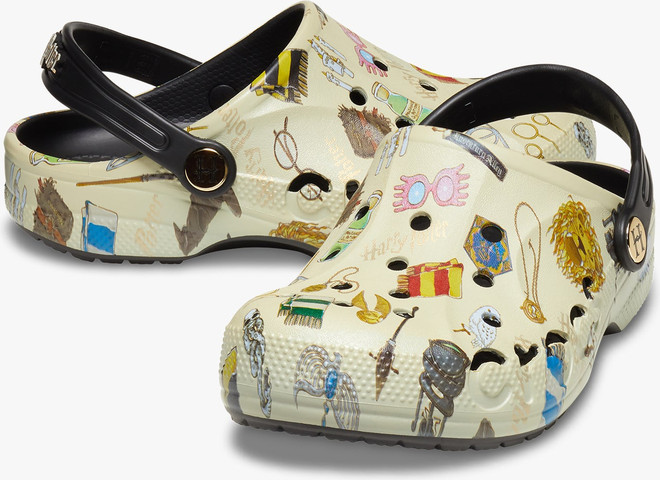 Crocs Harry Potter Baya Clog K - כפכפי קרוקס קלוג לילדים הארי פוטר בצבע קרם