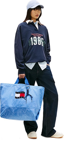 תיק בד מבית TOMMY דגם TOM-AW0AW18466-C4F