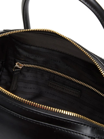 תיק דמוי עור מבית TOMMY דגם TOM-AW0AW18532-BDS