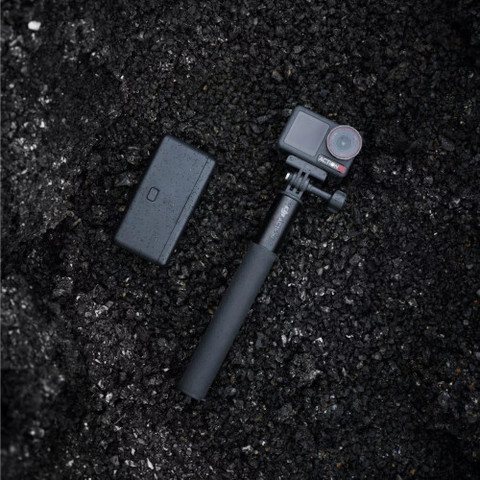 מצלמת אקסטרים DJI Osmo Action 5 Pro Adventure Combo