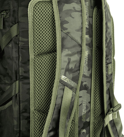 תיק טיולים Venum Challenger Xtrem BackPack – Khaki/Camo