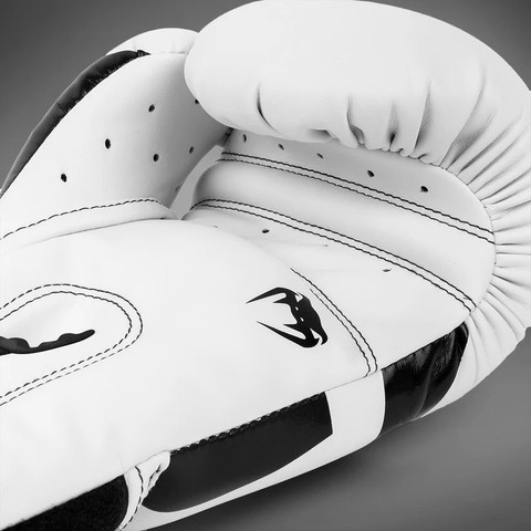כפפות איגרוף Venum Elite White/Black