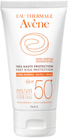 הגנה גבוהה מהשמש קרם מינרלי +SPF50 בגוון בהיר