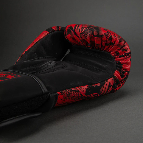 כפפות איגרוף Venum 20th Anniversary Boxing Gloves - Black/Red