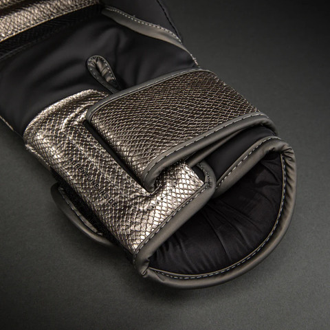 כפפות איגרוף (מגוון מידות) Venum Challenger 4.0 Boxing Gloves - Silver/Black
