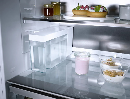 מקרר עם מקפיא תחתון אינטגרלי מבית MIELE מילה דגם KFN 7785 D