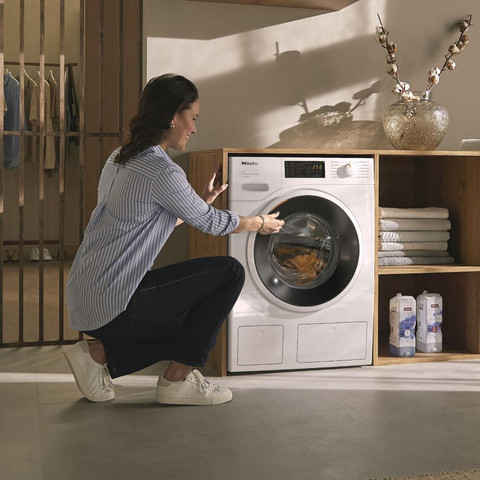 מכונת כביסה 8 ק"ג Miele WWB 680 WCS 125 Edition