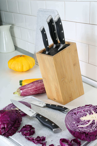 בלוק עץ משופע עם 6 סכינים knife block