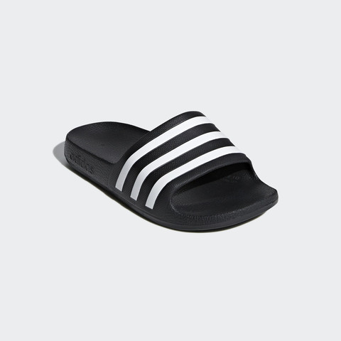 אדידס כפכף נוער פסים לבנים רחבים בצבע שחור (ADILETTE AQUA K)