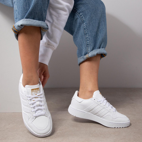 נעלי סניקרס Adidas לנשים ונוער דגם Novice court