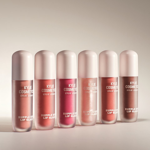 SUPPLE KISS LIP GLAZE שפתון - 2 LIKE MAGIC