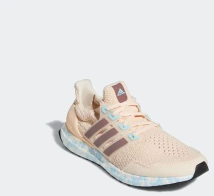 אולטרה בוסט 22 די אן אי לגברים  ULTRABOOST 5.0 DNA FTW M GV8721