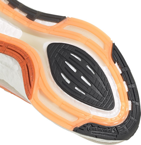Adidas ULTRABOOST 22 W  GX6666 נעלי ריצה