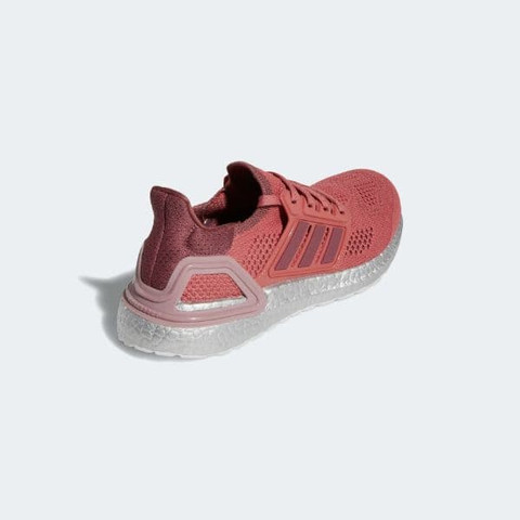 אולטרה בוסט די אן אי  ULTRABOOST 19.5 DNA W FTW GZ6476