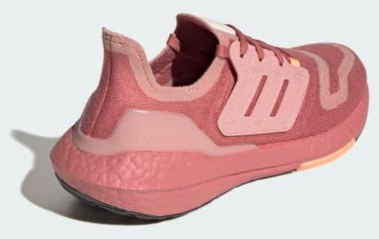 אולטרה בוסט 22 לנשים  ULTRABOOST 22 FTW GX9133