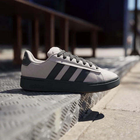 Adidas GRAND COURT ALPHA 00s JS3808 נעלי אופנה