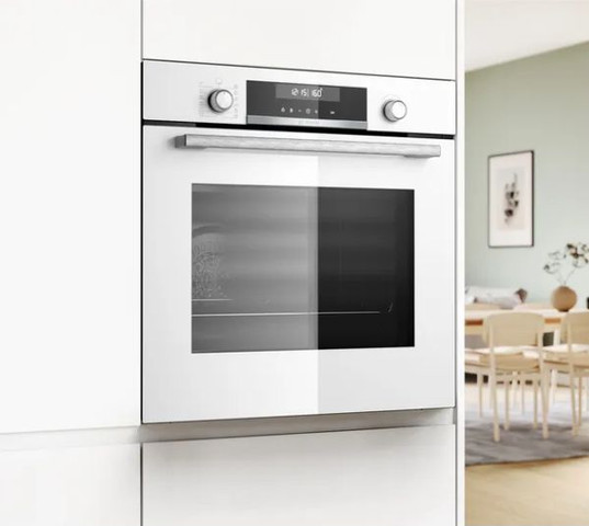 תנור בנוי פירולטי - 71 ליטר Bosch בוש Serie 6 HBG578EW3
