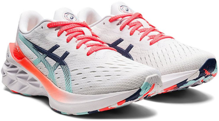 נעלי ספורט ריצה לנשים אסיקס נובה בלאסט 2 Asics Novablast 2