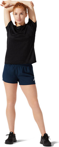 חולצת ריצה מנדפת לנשים מבית ASICS – עשויה מ־100% חומרים ממוחזרים