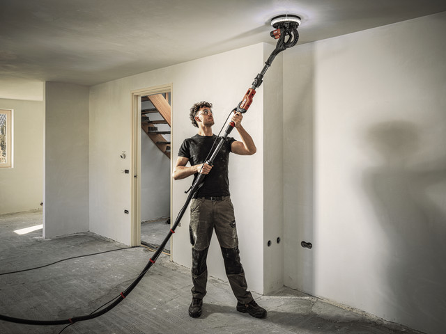 מלטשת קיר ג'ירפה חשמלית 750W עם תאורת לד 360°