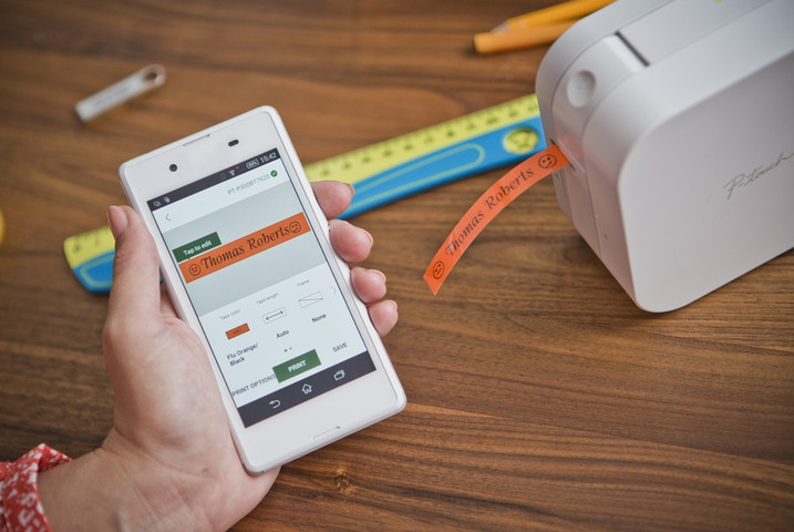 מדפסת מדבקות BROTHER P-Touch Cube PT-P300BT