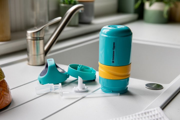 כוס ספורטיבית ירוקה עם קש חסין דליפות Tommee Tippee מסדרת סופרסטאר Superstar