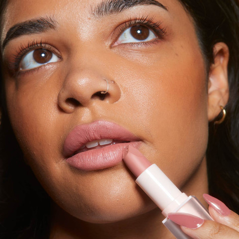 LIP ALLURE שפתון -  BRICK RED