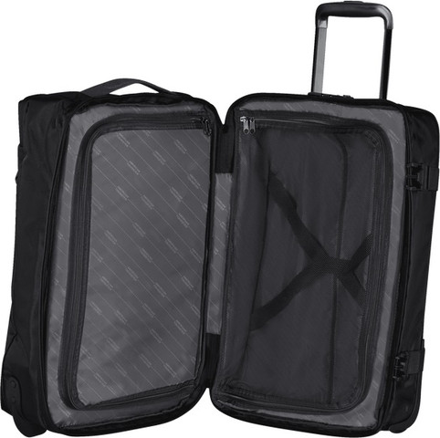 מזוודת תיק 2 גלגלים עליה למטוס AMERICAN TOURISTER