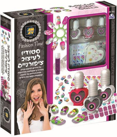סטודיו לציפורניים