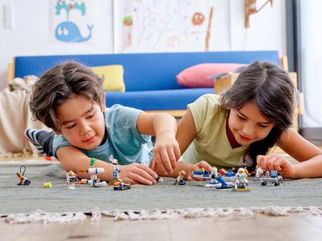 לגו סיטי מחקר ופיתוח בחלל 60230 - Lego