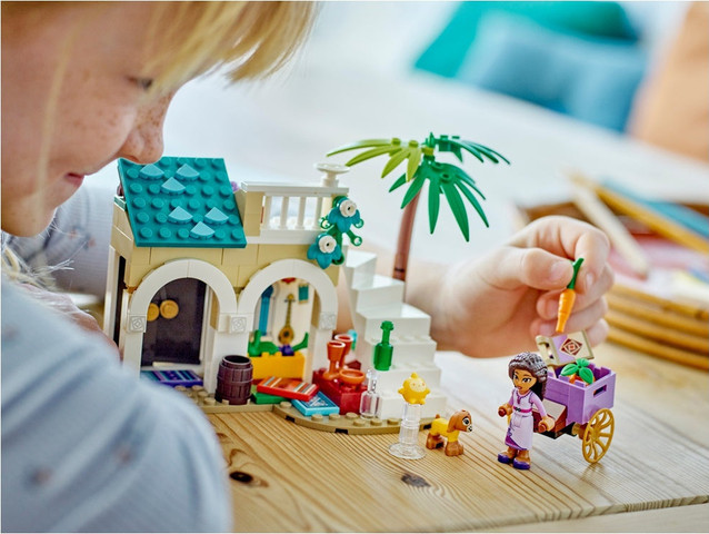 לגו דיסני אשה בעיר רוסאס 43223 - Lego