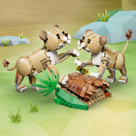 לגו קריאטור 3 ב-1 – אריה מלכותי Creator 3-in-1 דגם 31386