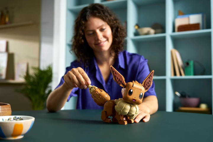 לגו פוקימון -  Pokémon – איווי (72151) LEGO