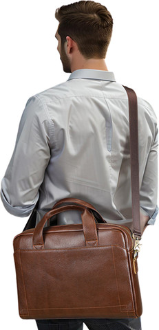 התיק Quirvex™ Prestige מבית כאמל מאונטיין – נפח ‎6‎ ליטר, מתאים למחשב נייד עד ‎14‎ אינץ' - קפה