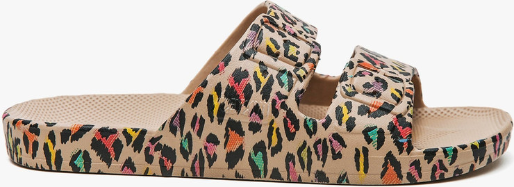 Fredoom Moses Kids Popleo Sands - כפכפים לילדים מוזס בצבע חול בהדפס מנומר צבעוני